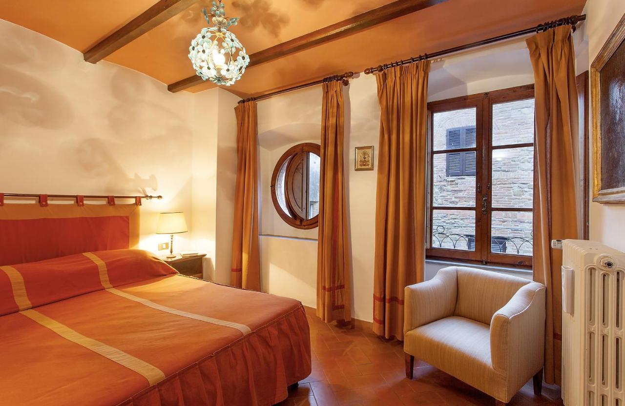 Bed and Breakfast Relais Mastro Cinghiale Paciano Exterior foto